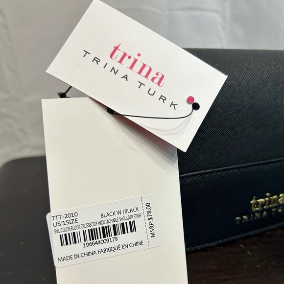 Trina Turk Black Clutch NEW - Picture 7 of 7